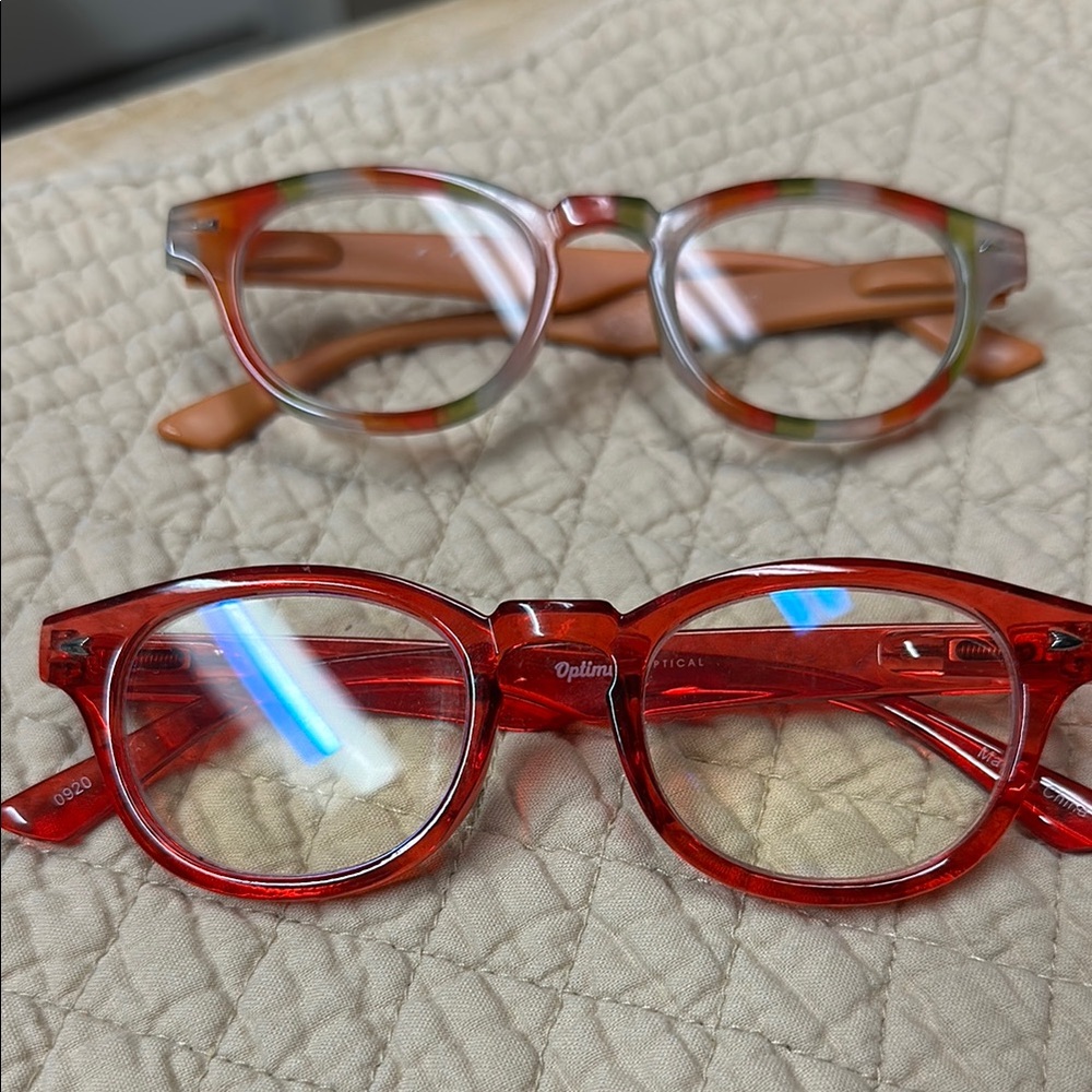 Bold statement cheater/reader glasses strength 2.0